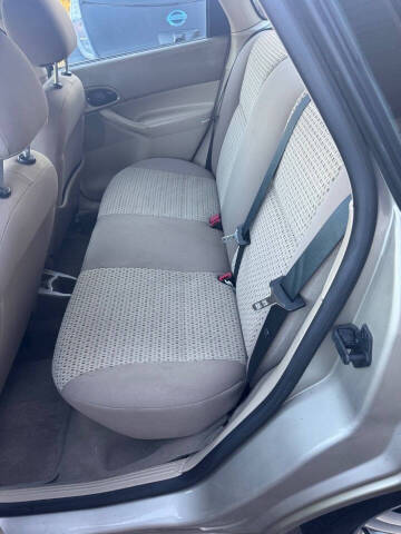 2007 Ford Focus ZX4 S