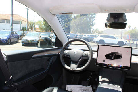 2024 Tesla Model Y Long Range