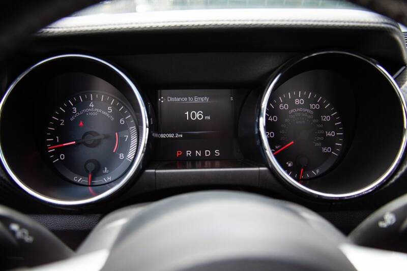 2016 Ford Mustang V6