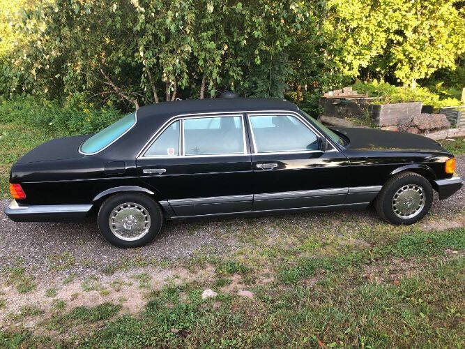 1991 Mercedes-Benz 300-Class
