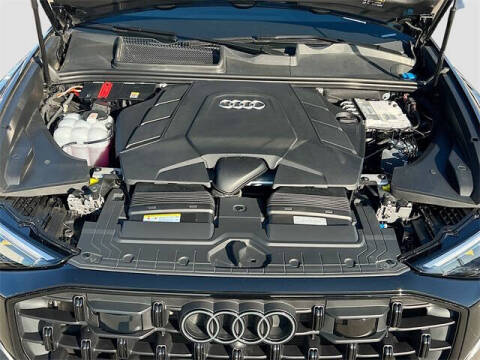 2025 Audi Q8 quattro Prestige 55 TFSI