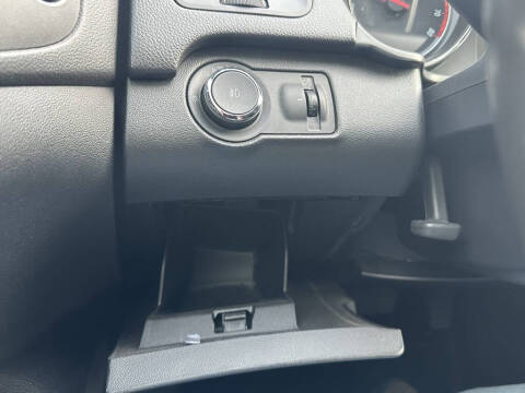 2013 Buick Regal Premium 1