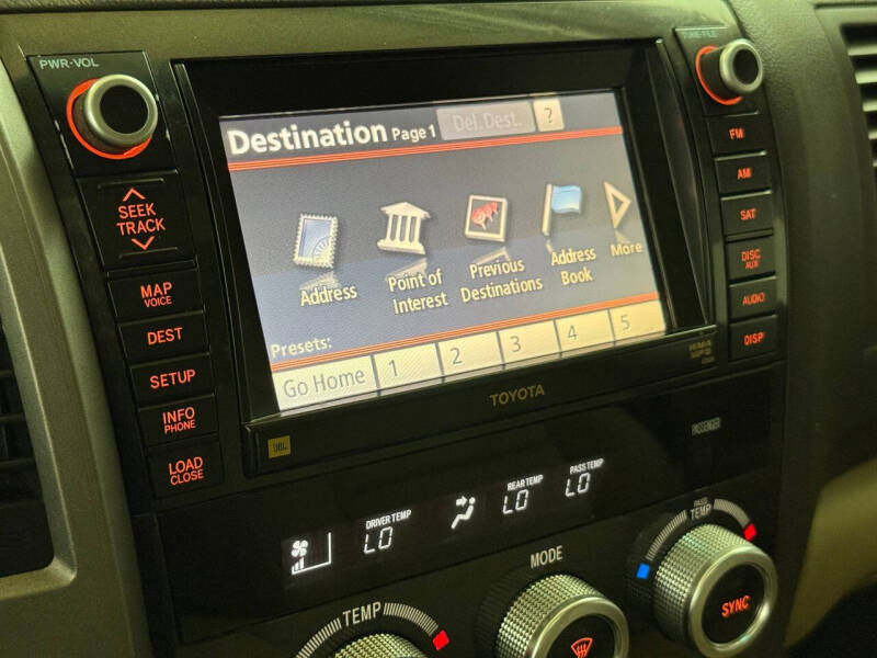 2011 Toyota Sequoia Platinum