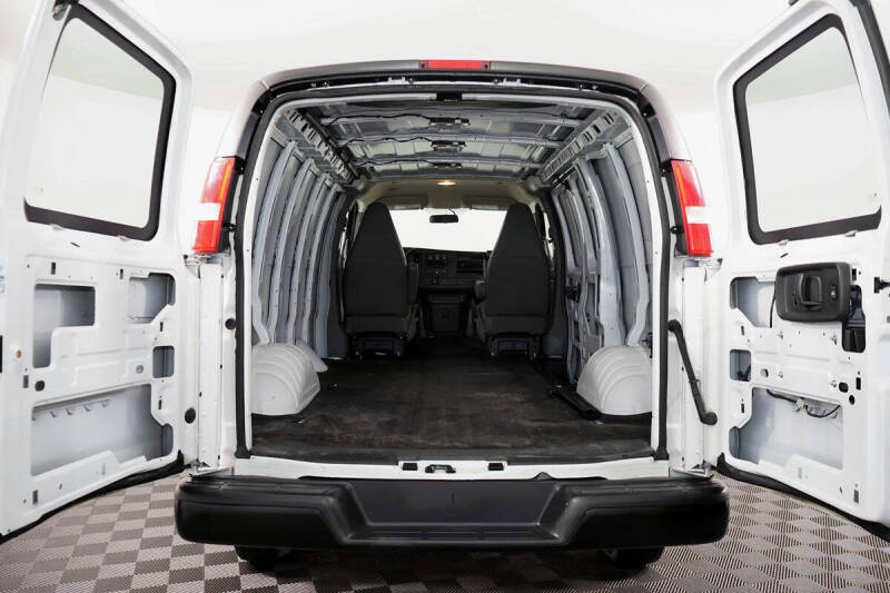 2018 Chevrolet Express 2500