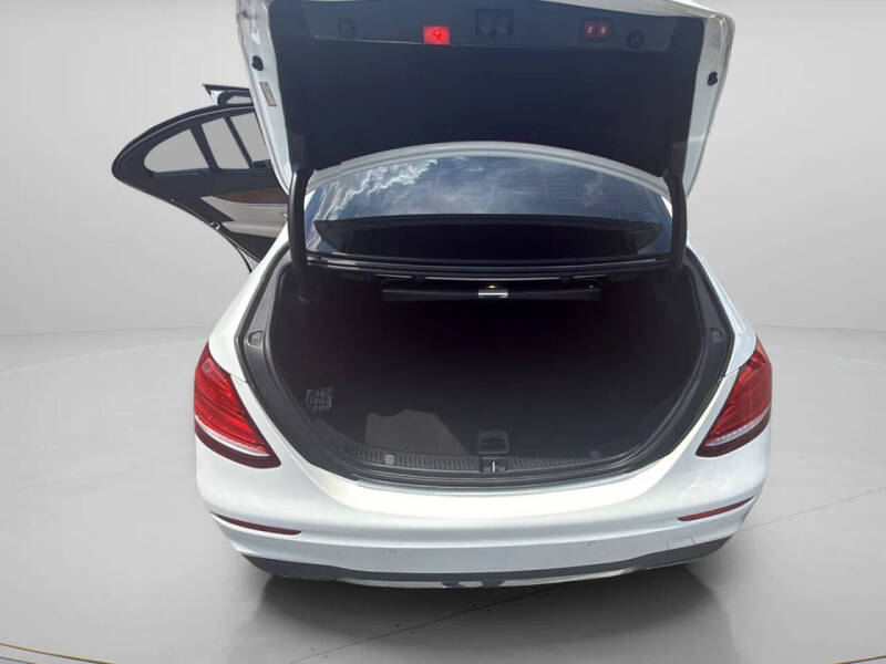 2018 Mercedes-Benz E-Class E 300