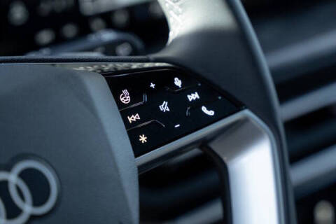 2025 Audi Q5 quattro Premium Plus TFSI