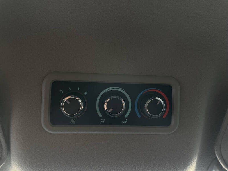 2023 Chevrolet Express LS 3500