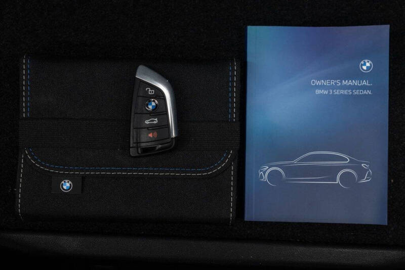 2024 BMW 3 Series 330i xDrive