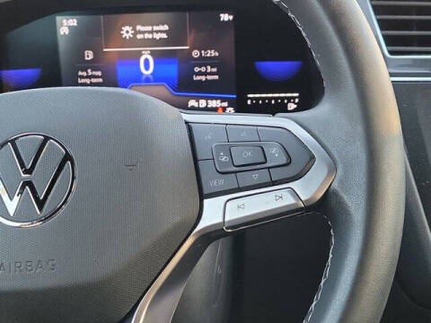 2023 Volkswagen Tiguan SE R-Line Black