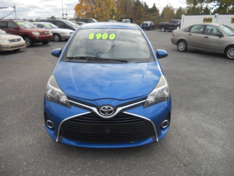 2015 Toyota Yaris 5-Door LE