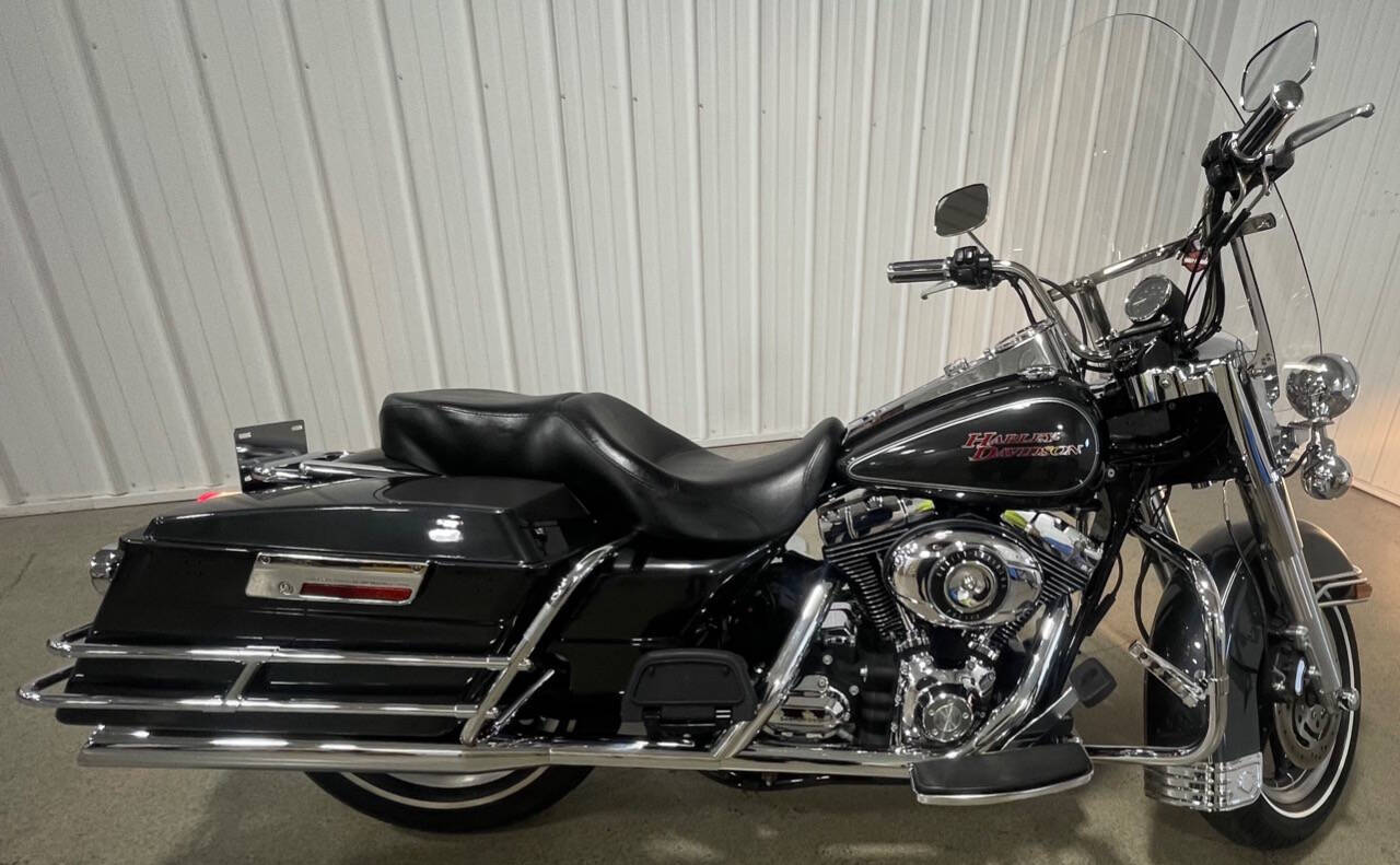 Harley-DavidsonPolice Road King4