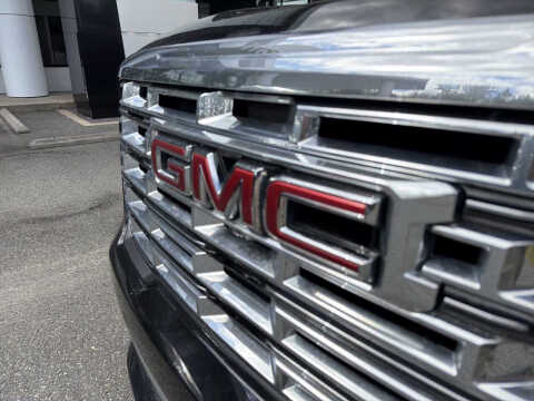 2024 GMC Acadia Denali