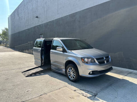 2014 Dodge Grand Caravan R/T