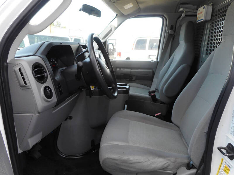 2012 Ford E-Series E-350 SD