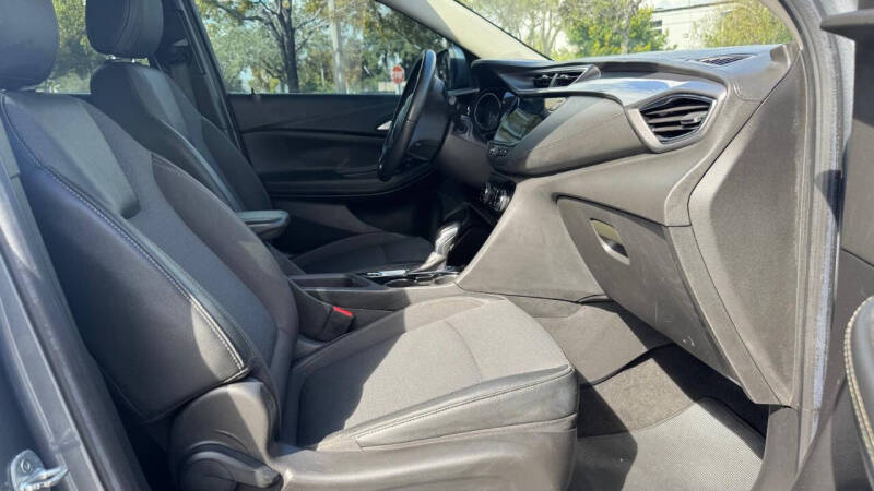 2021 Buick Encore GX Select
