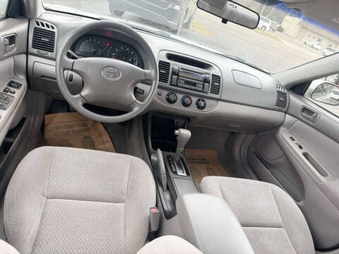 2003 Toyota Camry LE