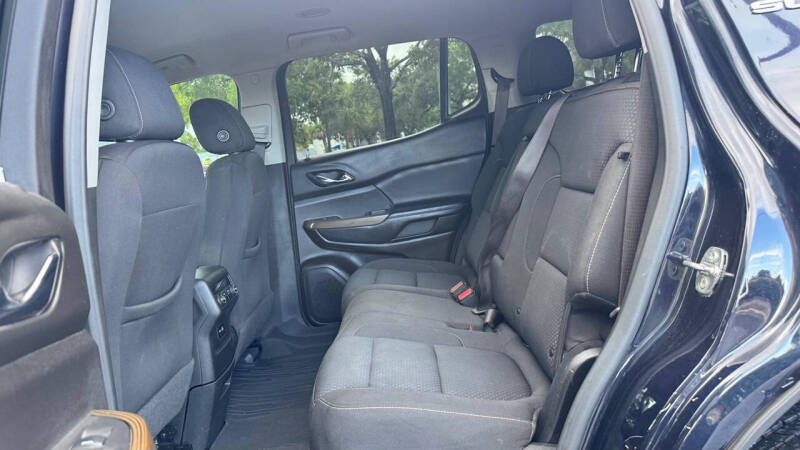 2021 GMC Acadia SLE