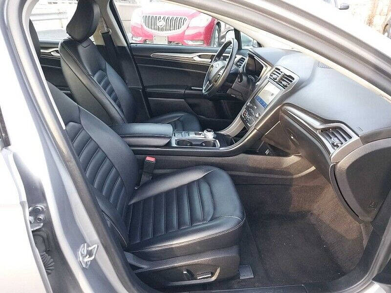 2020 Ford Fusion SEL