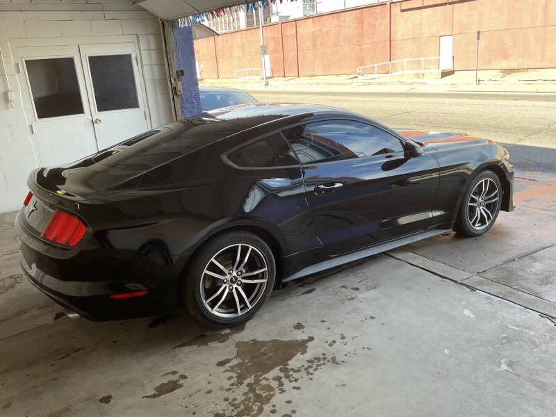 2015 Ford Mustang V6