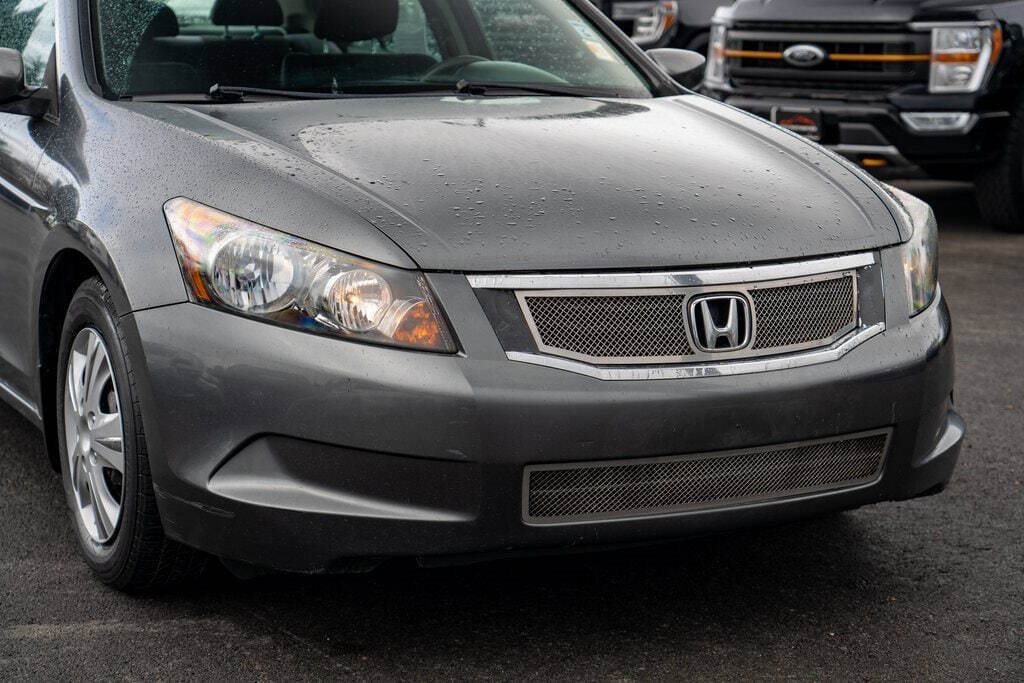 2009 Honda Accord for sale at Auto Destination in Puyallup, WA