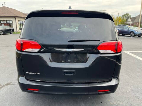 2017 Chrysler Pacifica LX