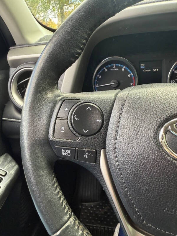 2017 Toyota RAV4 Platinum