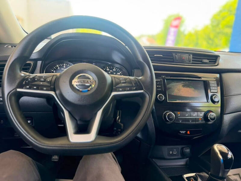 2018 Nissan Rogue S