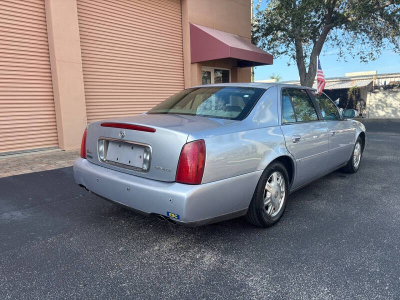 2004 Cadillac DeVille