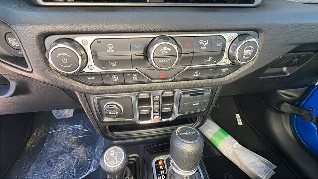 2026 Jeep Gladiator Sport