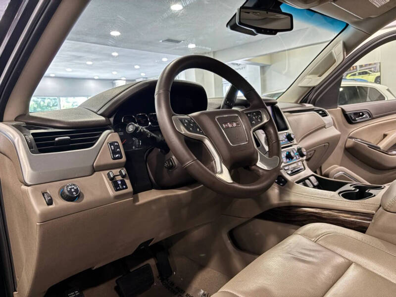 2019 GMC Yukon SLT