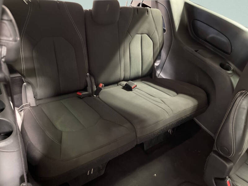 2023 Chrysler Pacifica Touring