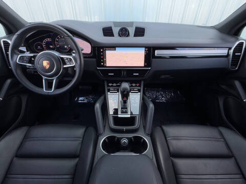 2023 Porsche Cayenne Platinum Edition