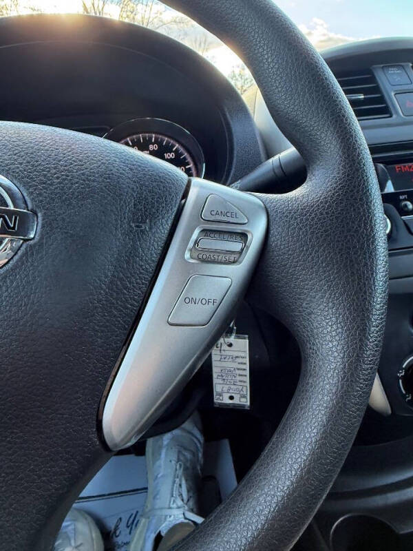 2016 Nissan Versa 1.6 SV