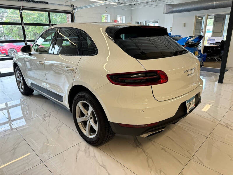 2017 Porsche Macan