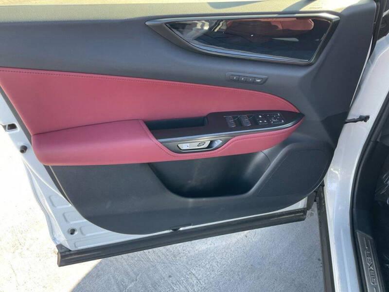 2024 Lexus NX 250 Premium