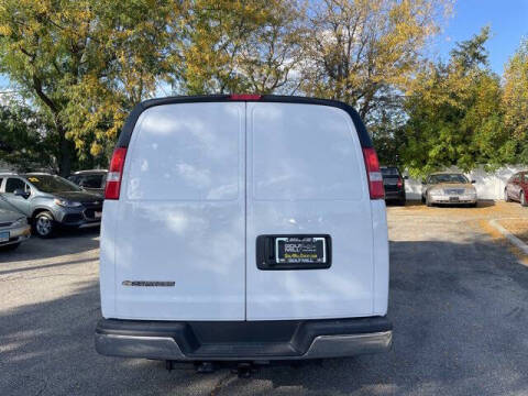 2025 Chevrolet Express 2500