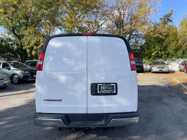 2025 Chevrolet Express 2500