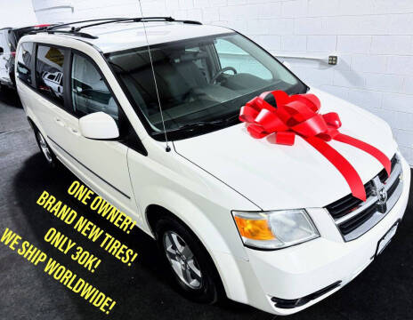 2009 Dodge Grand Caravan for sale at Boutique Motors Inc in Lake In The Hills IL