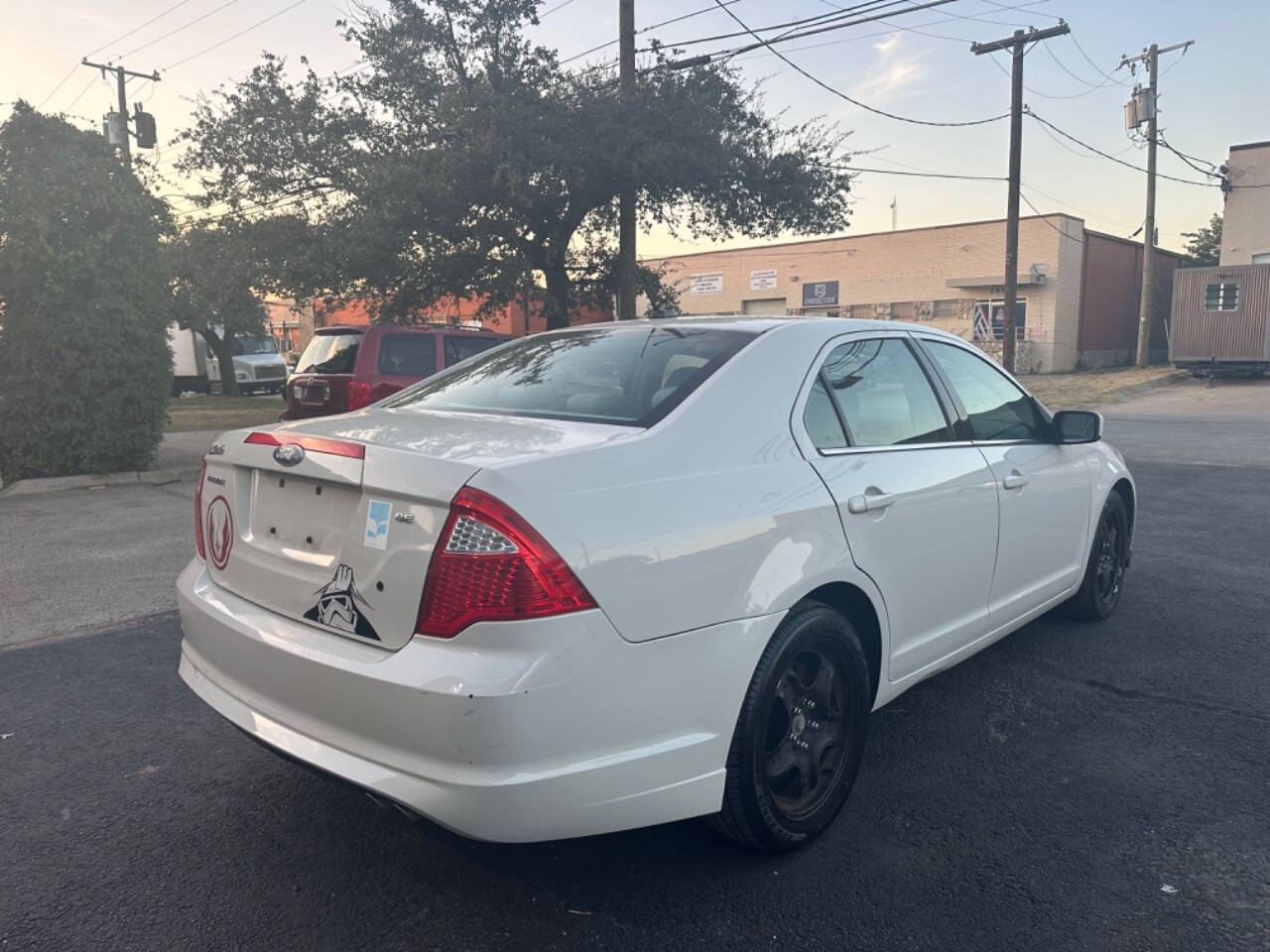 2010 Ford Fusion for sale at Sarenco Auto Inc in Dallas, TX