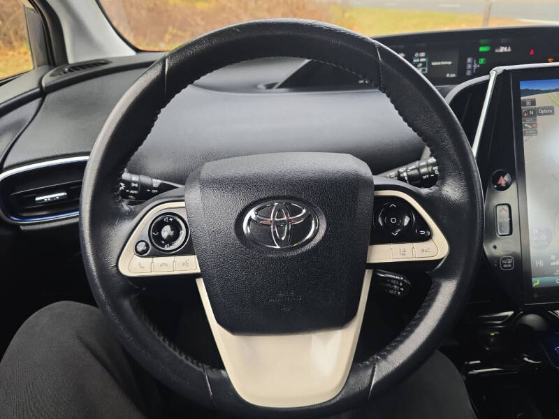 2018 Toyota Prius Four Touring