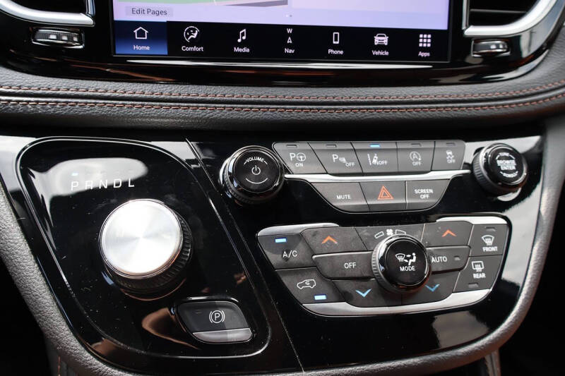 2024 Chrysler Pacifica Pinnacle