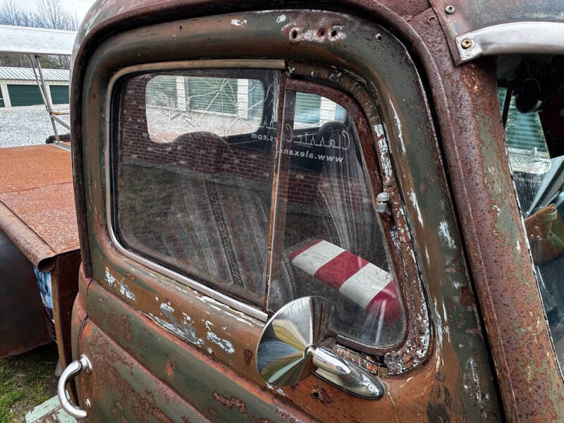 1953 International RE Series