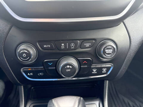 2021 Jeep Cherokee Latitude Plus