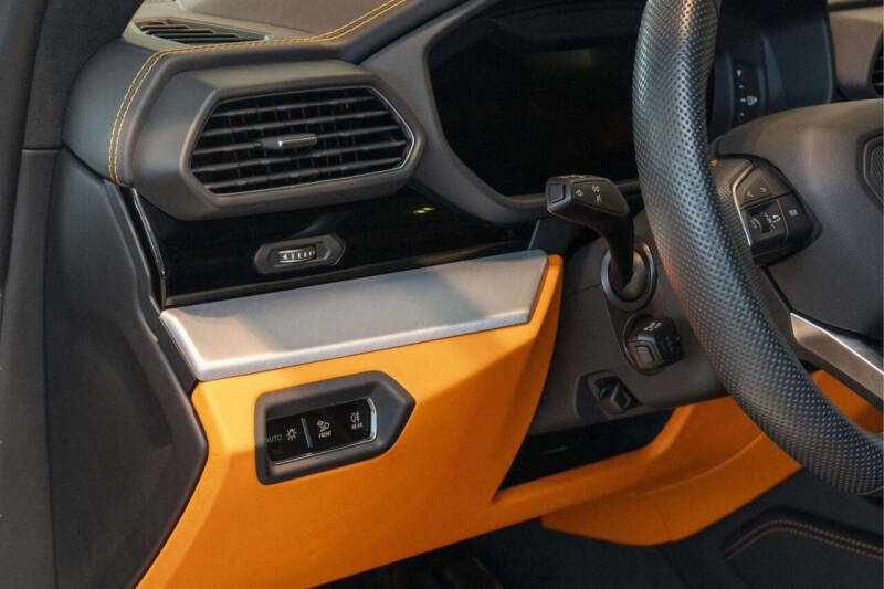 2024 Lamborghini Urus S