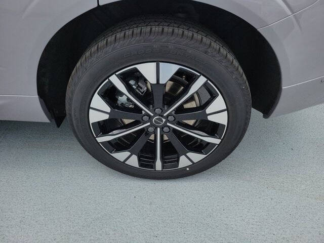 2026 Volvo XC60 T8 Plus
