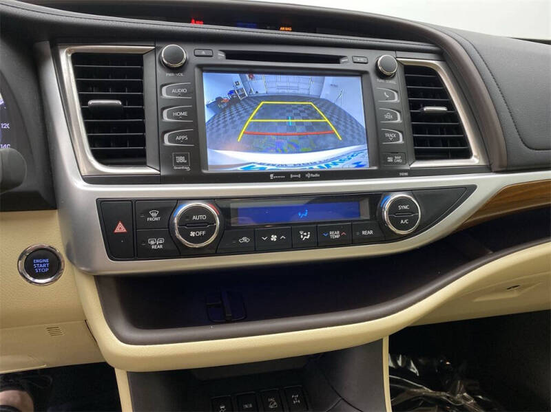 2017 Toyota Highlander