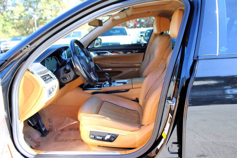 2018 BMW 7 Series 740i