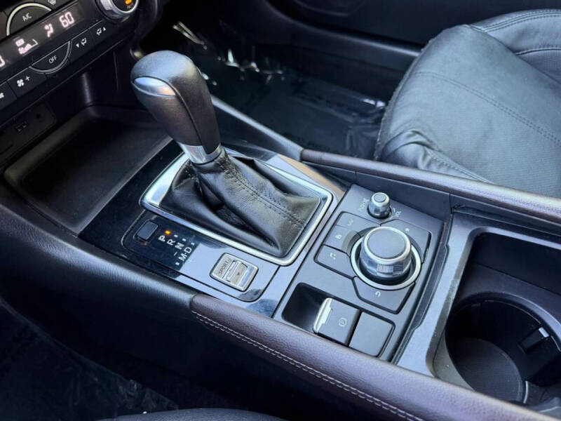 2018 Mazda MAZDA3 Grand Touring