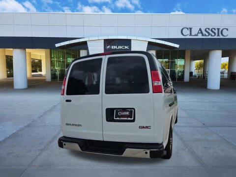2025 GMC Savana LT 3500