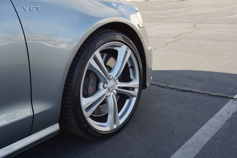 2013 Audi S6 4.0T quattro Prestige